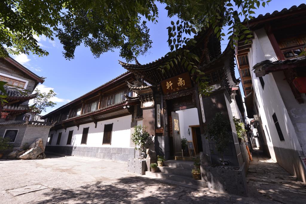 Lijiang Xuannan Club Lijiang (Yunnan) Exteriör bild